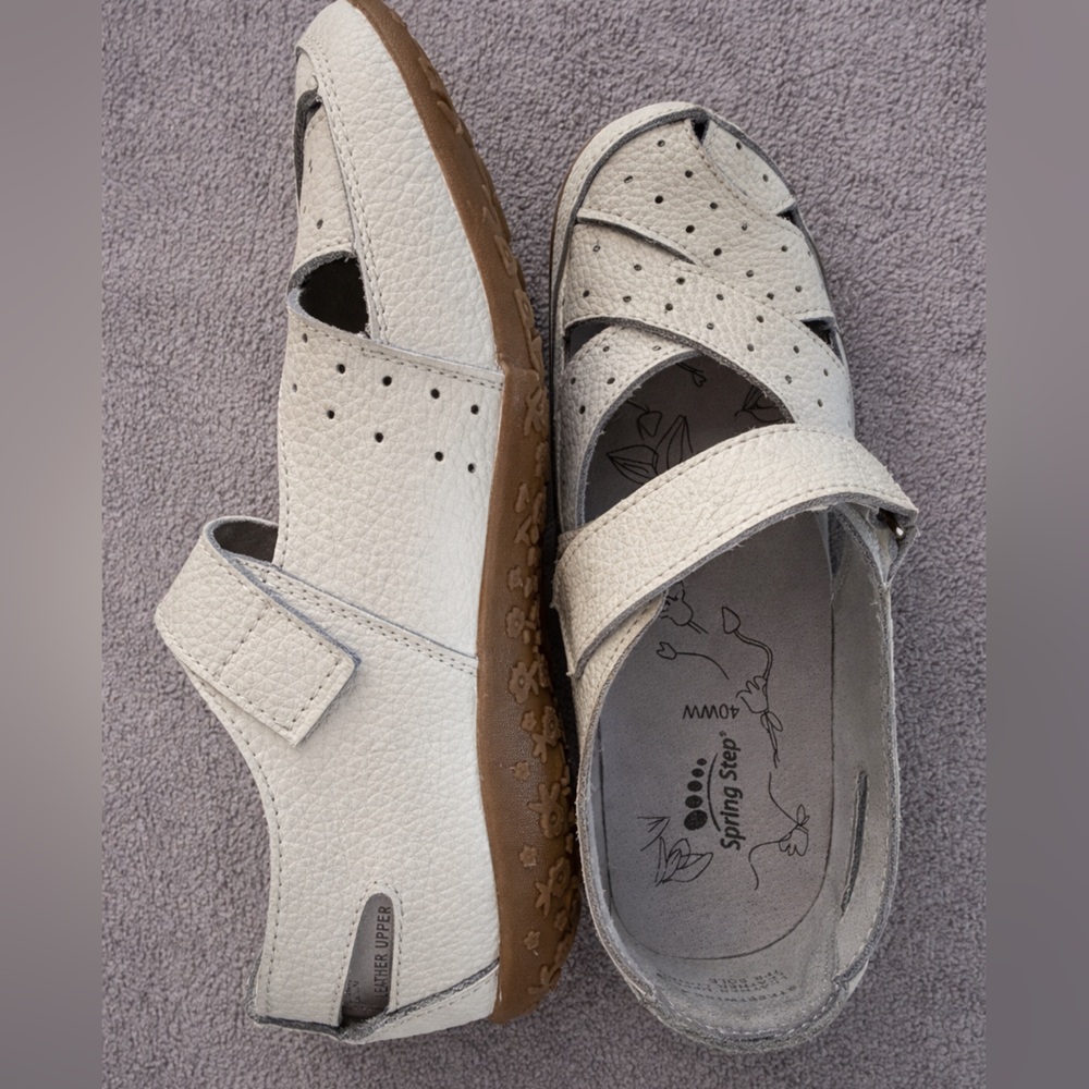 Spring Step leather sandals white size 9 WW